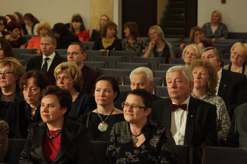 Latvijas Universitātes Pedagoģijas, psiholoģijas un mākslas fakultātes 30 gadu jubilejas svinības. null