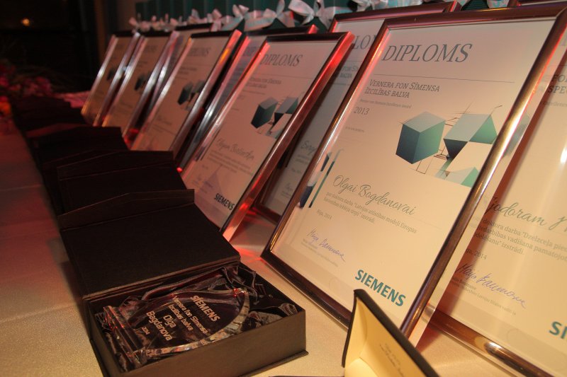 Vernera fon Sīmensa Izcilības balvas (Werner von Siemens Excellence Award) pasniegšanas ceremonija (Rīgas Tehniskajā universitātē, Kaļķu ielā 1). null