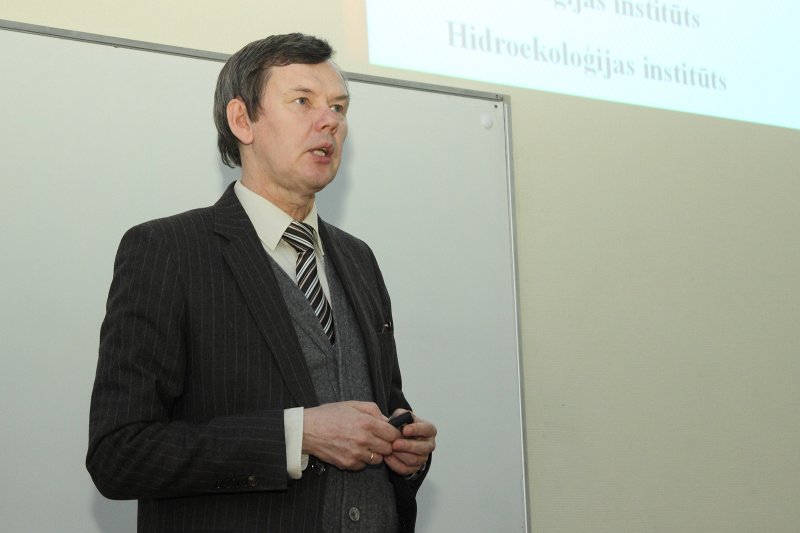 Atvērto durvju diena Latvijas Universitātes Ģeogrāfijas un Zemes zinātņu fakultātē. LU ĢZZF profesors Māris Kļaviņš.
