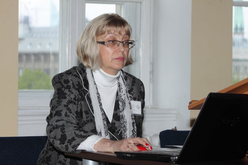 Konference «Valodu vide augstskolā: pieejamība, kvalitāte, ilgtspēja». Maskavas Lomonosova universitātes profesore Olga Višņakova (Вишнякова 
Ольга).