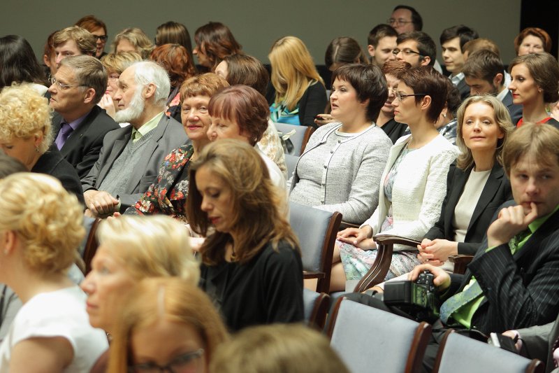 2014. gada L`Oréal Latvijas stipendiju «Sievietēm zinātnē» ar UNESCO Latvijas Nacionālās komisijas un Latvijas Zinātņu akadēmijas atbalstu pasniegšanas ceremonija un desmitgades svinības. null
