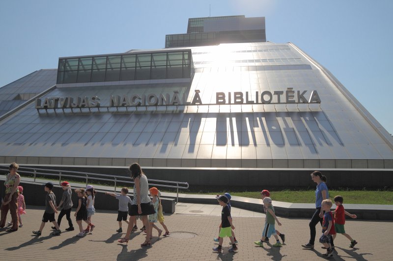 Latvijas Nacionālās bibliotēkas jaunā ēka. null