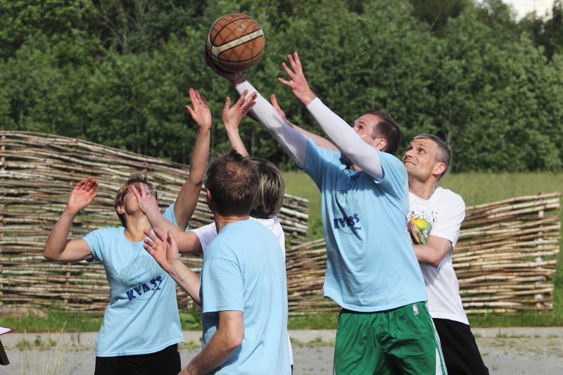 Latvijas Universitātes darbinieku sporta spēles 2014 'Ratniekos'. null