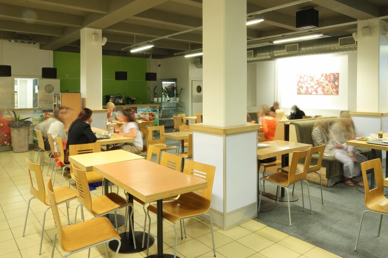 «Daily» pusdienu restorāns Latvijas Universitātes galvenajā ēkā. null