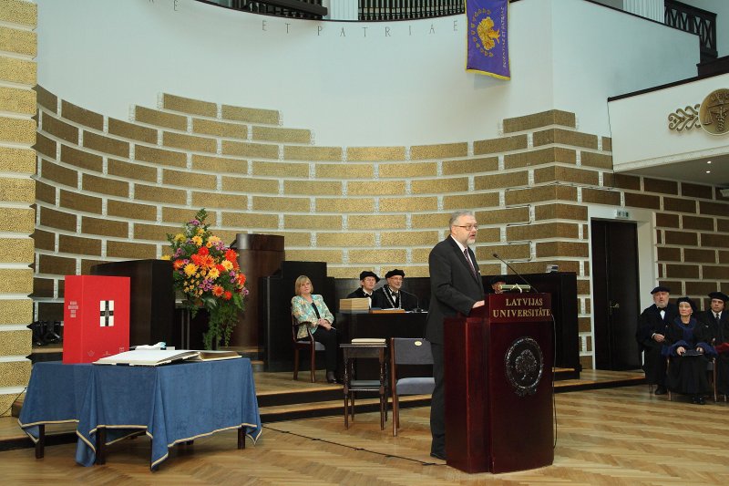 Latvijas Universitātes 95. gadadienai veltīta LU Senāta svinīgā sēde. Latvijas Nacionālās bibliotēkas direktora Andra Vilka uzruna.