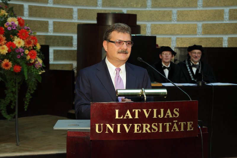 Latvijas Universitātes 95. gadadienai veltīta LU Senāta svinīgā sēde. LU Goda biedrs, 
mecenāts Boriss Teterevs.