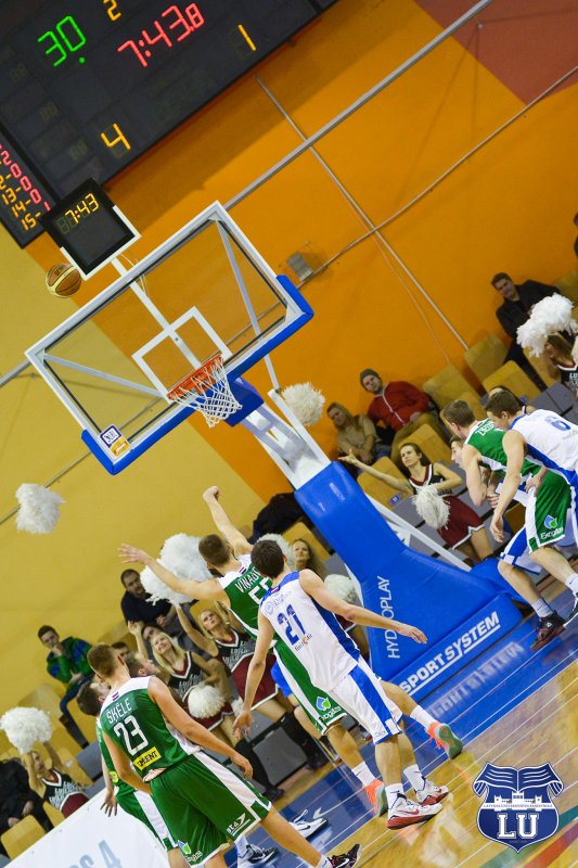Aldaris Latvijas Basketbola līgas čempionāta spēle: Latvijas Universitāte - BK Valmiera (Rīgas Olimpiskajā sporta centrā). null