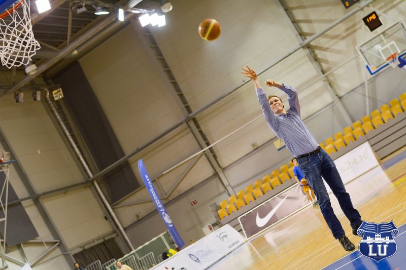 Aldaris Latvijas Basketbola līgas čempionāta spēle: Latvijas Universitāte - BK Jelgava (Rīgas Olimpiskajā sporta centrā). null