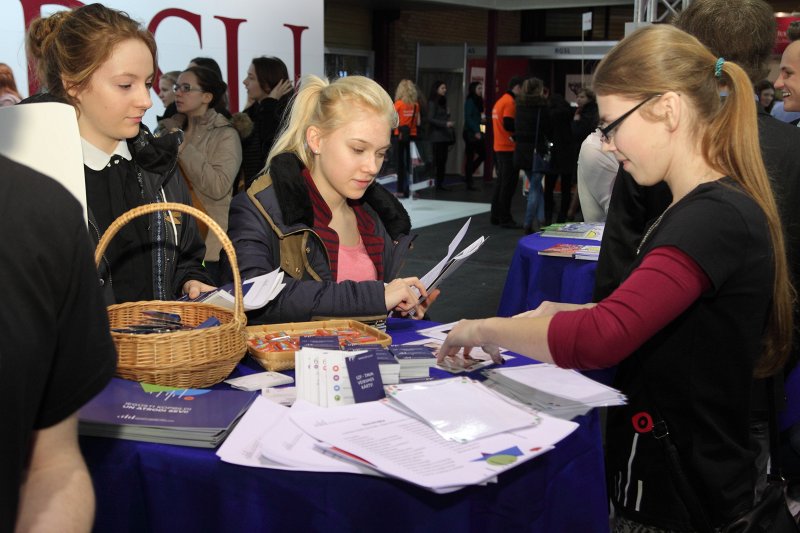 Latvijas Universitāte piedalās 21. starptautiskajā izglītības izstādē «Skola 2015» Starptautiskajā izstāžu centrā Ķīpsalā. null