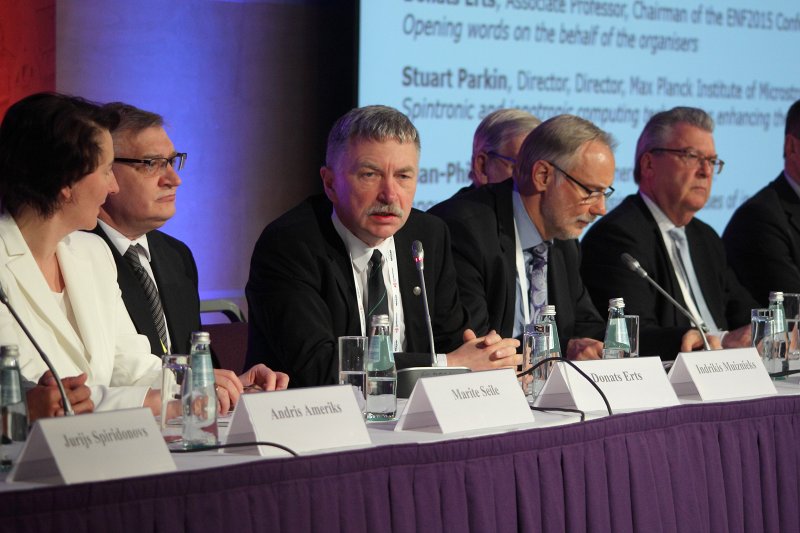 Starptautiskā konference «EuroNanoForum 2015». Latvijas Universitātes zinātņu prorektors prof. Indriķis Muižnieks.