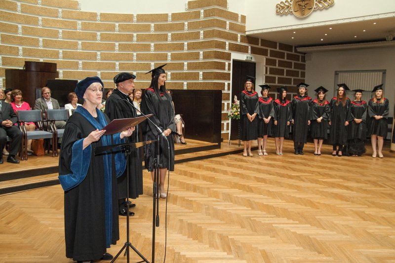 Latvijas Universitātes Humanitāro zinātņu fakultātes izlaidums. null