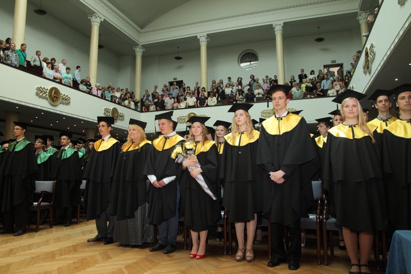 Latvijas Universitātes Datorikas fakultātes izlaidums. null