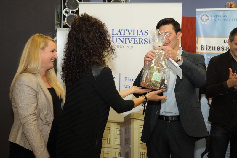 Latvijas Universitātes studentu Biznesa inkubatora 2014./2015.akadēmiskā gada biznesa inkubācijas sezonas noslēgums. null