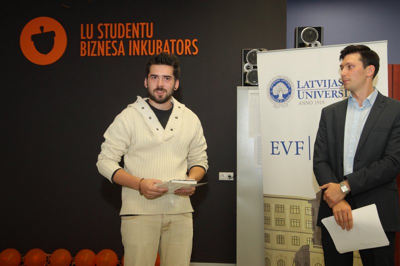Latvijas Universitātes studentu Biznesa inkubatora 2014./2015.akadēmiskā gada biznesa inkubācijas sezonas noslēgums. 'Light 'Er Up'.