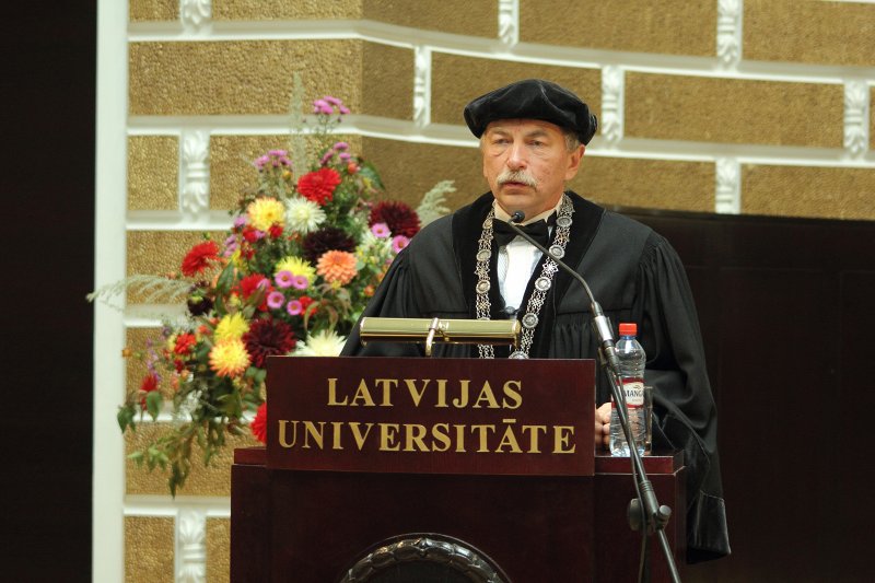 Latvijas Universitātes 96. gadadienai veltīta LU Senāta svinīgā sēde. LU rektors Indriķis Muižnieks.