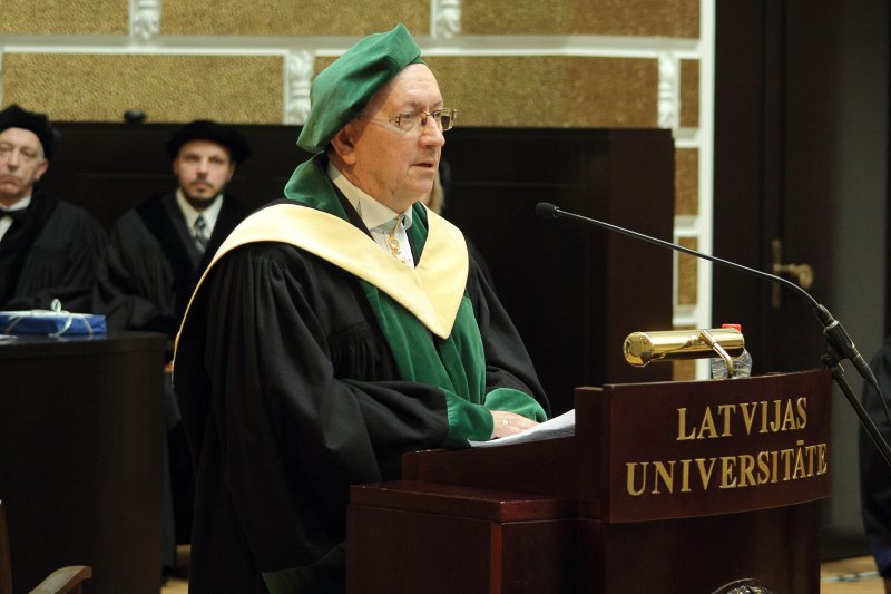 Latvijas Universitātes 96. gadadienai veltīta LU Senāta svinīgā sēde. Prof. Juris Borzovs.