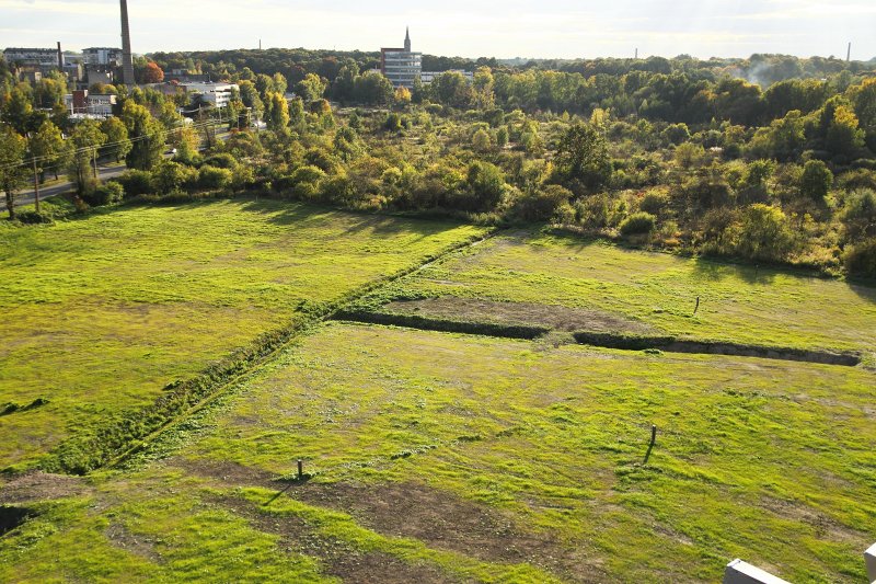 Latvijas Universitātes Dabaszinātņu akadēmiskajā centrā Torņakalnā. Skats uz teritoriju, kur nākotnē atradīsies citas Akadēmiskā centra ēkas.