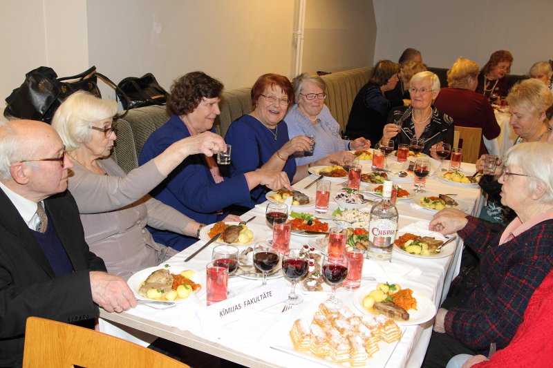 Latvijas Universitātes senioru Ziemassvētku pasākums. null