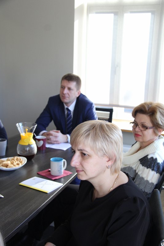 ES TEMPUS projekta FKTBUM (Fostering Knowledge Triangle in Belarus, Ukraine and Moldova) tikšanās ar kompānijas AD VERBUM vadītāju Mariku Vidiņu. null