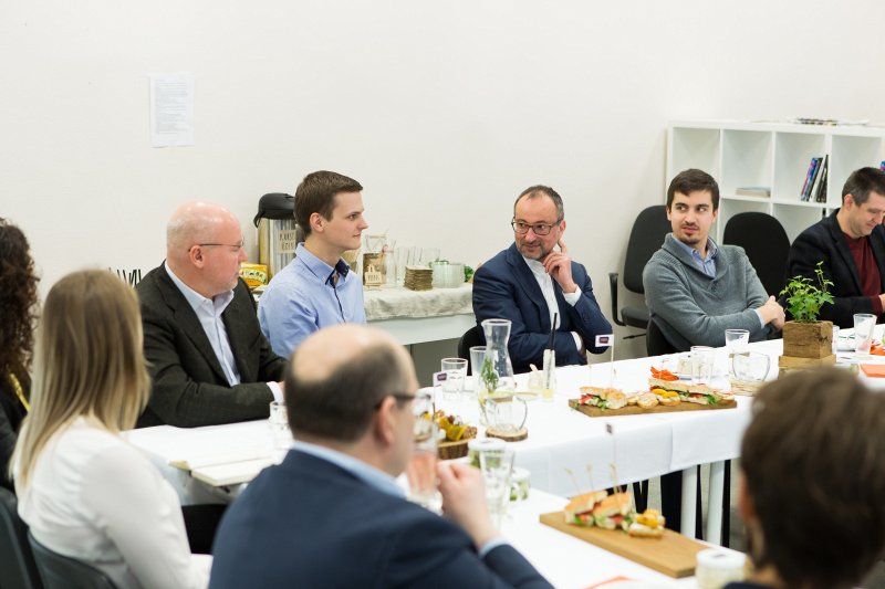 Dabaszinātņu un matemātikas skolotāju «Ekselences balvas» pasniegšanas ceremonija. null