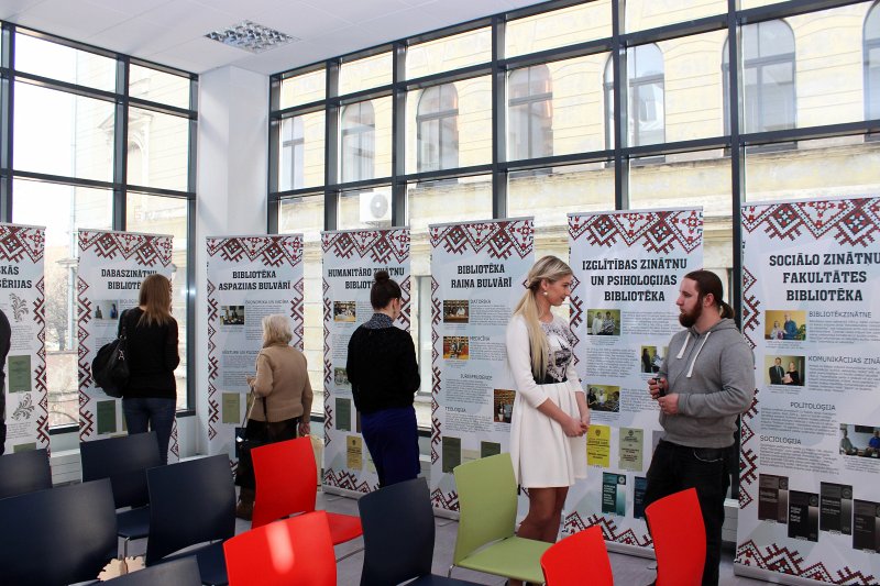 Latvijas Universitātes 74. konference. LU Bibliotēkas virtuālās izstādes «LU Publikācijas 2015» atklāšanas pasākums LU Humanitāro un sociālo zinātņu centrā Kalpaka bulvārī 4. null