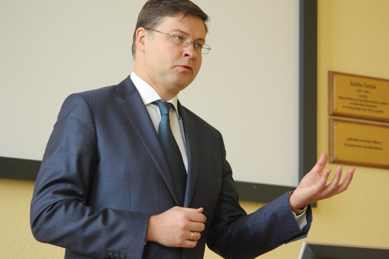 Eiropas Komisijas viceprezidenta Valda Dombrovska lekcija «Latvijas valdības darbība un mācības krīzes pārvarēšanā valstī. Aktualitātes Eiropas politikā». Eiropas Komisijas viceprezidents Valdis Dombrovskis.