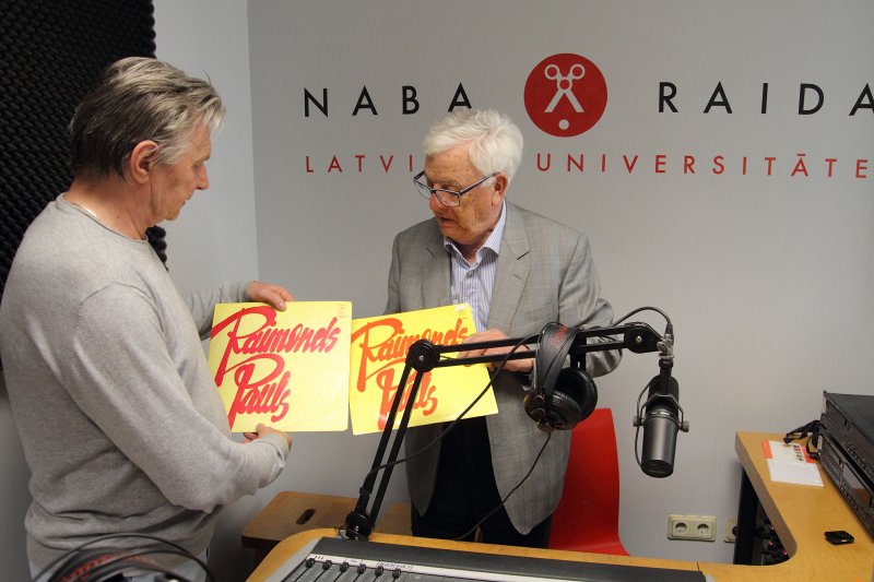 Viktors Lapčenoks un Raimonds Pauls Latvijas Universitātes Radio NABA (LR6) studijā. null
