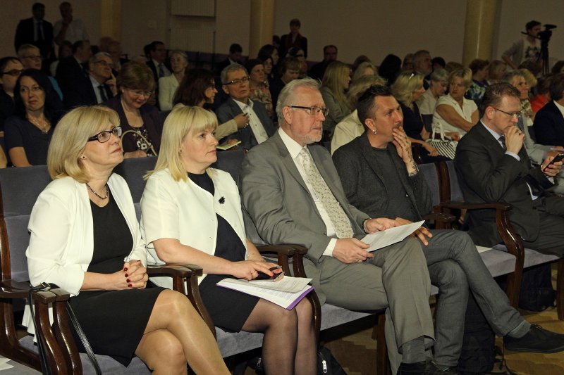 Pirmais Humanitāro zinātņu akadēmiskais forums. No kreisās: Ina Druviete, Ilze Vergina, Māris Baltiņš, Valts Ernštreits, Uldis Zariņš.
