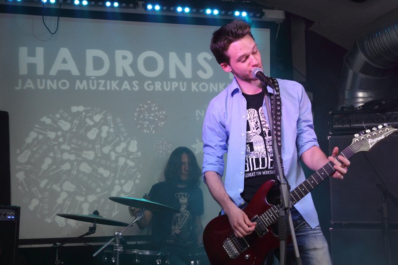 Latvijas Universitātes mūzikas grupu konkurss «HADRONS». null