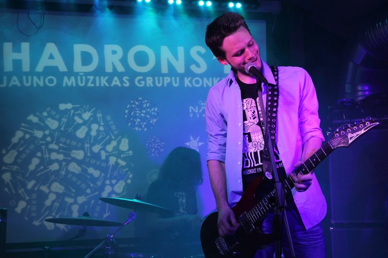 Latvijas Universitātes mūzikas grupu konkurss «HADRONS». null