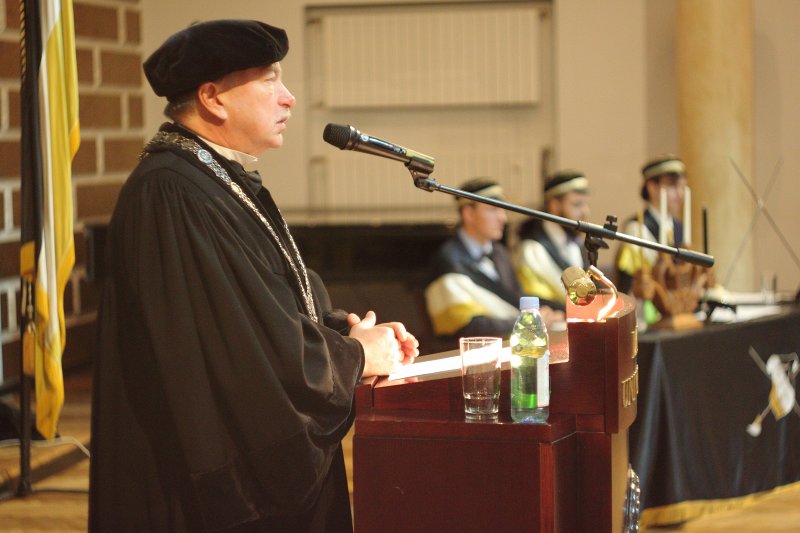 Studentu korporācijas «Fraternitas Lataviensis» 90 gadu jubilejas svinīgais pasākums. Latvijas Universitātes rektora prof. Indriķa Muižnieka uzruna.