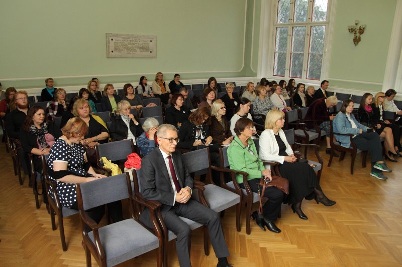 Manheimas Universitātes emeritus profesora, Eiropas nacionālo valodu institūciju federācijas prezidenta
Gerharda Štikela akadēmiskā lekcija «Eiropas Savienības un tās dalībvalstu valodas politika: kur pašreiz atrodamies?». null