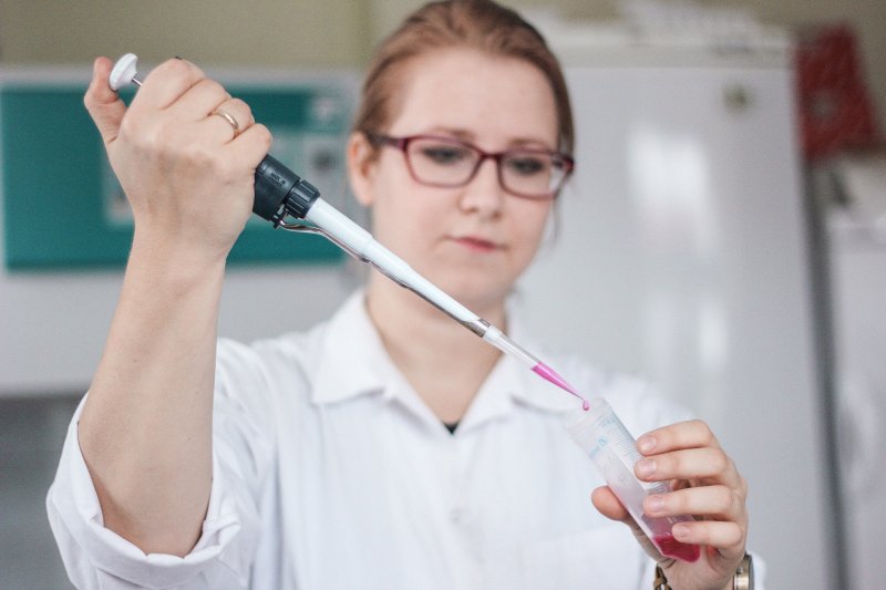 Latvijas Universitātes Bioloģijas fakultātes laboratorijā. null