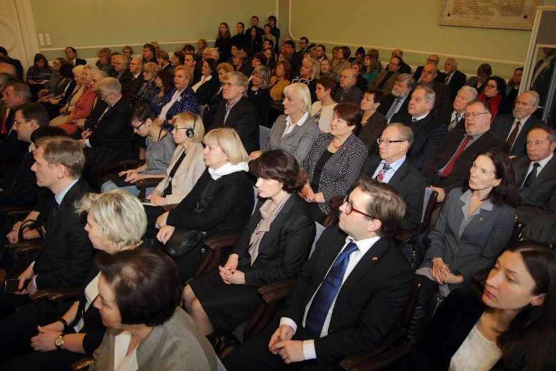 Latvijas Universitātes 75. konferences plenārsēde. null