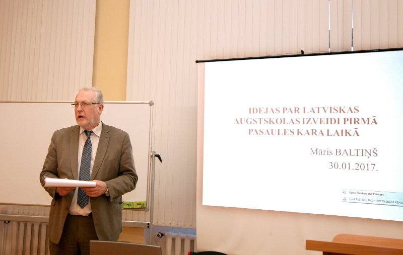 Latvijas Universitātes 75. konference, Zinātņu vēstures un muzejniecības sekcijas sēde. Māris Baltiņš.