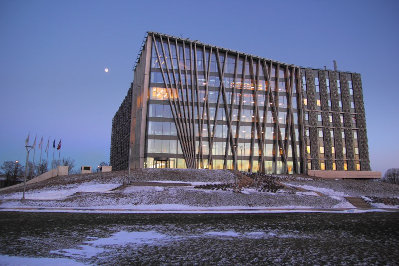 Latvijas Universitātes Dabaszinātņu akadēmiskā centra ēka. null