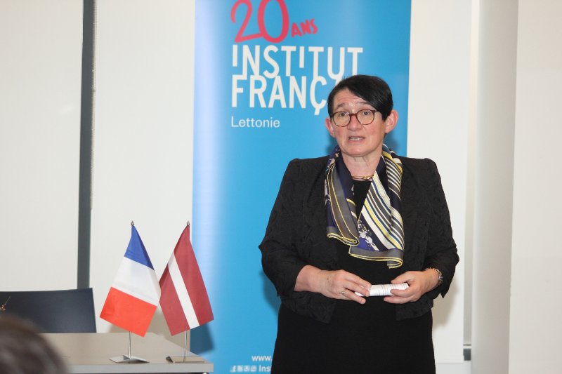 Latvijas Universitātes un Francijas institūta Latvijā sadarbības līguma parakstīšana. Francijas Republikas vēstniece Latvijā Odile Supizona (Odile Soupison).