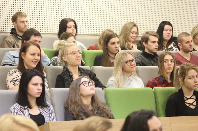 Latvijas Universitātes 75. zinātniskās konferences sekcija «Veselības aprūpes pētījumi medicīnas koledžās». null
