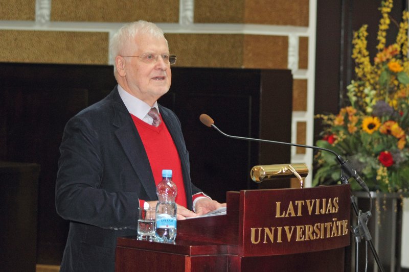 Konference «Reformācija mūsdienu pasaulē». Latvijas Universitātes Teoloģijas fakultātes docents Juris Cālītis.