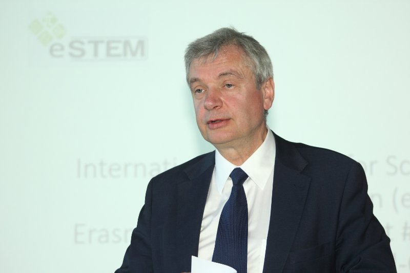 Seminārs «International Diploma for School Teachers in STEM Education / eSTEM». Kārlis Šadurskis.