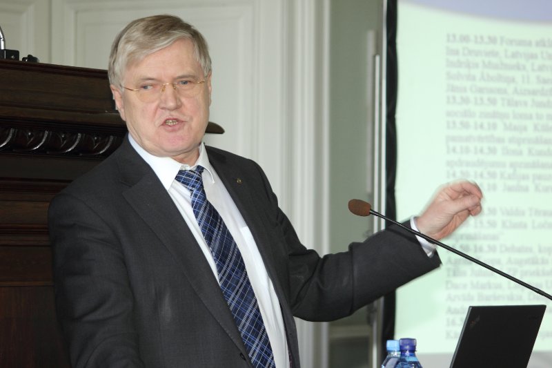 Otrais Humanitāro zinātņu akadēmiskais forums. Baltijas Stratēģisko pētījumu centra direktors Tālavs Jundzis.