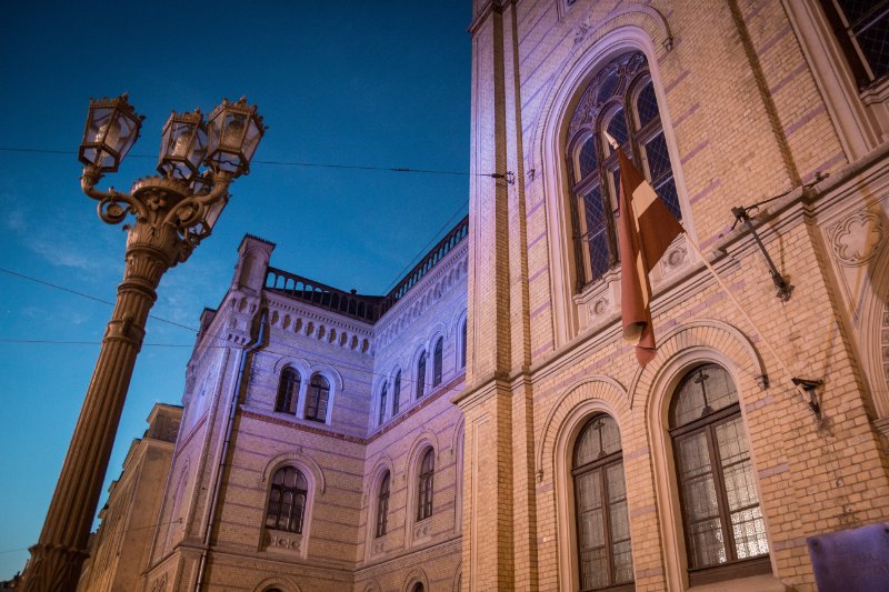 Latvijas Universitātes galvenā ēka. null