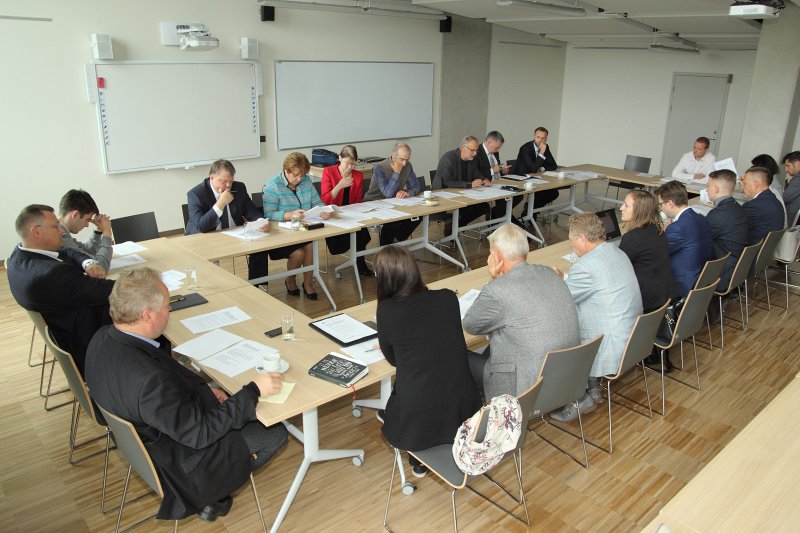 Ekspertu foruma «Latvijas formula 2050. Attīstības scenāriji» darba grupas sanāksme. null