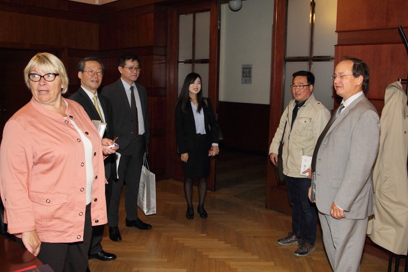 Hanjangas Univesitātes (Hanyang University, Dienvidkoreja) delegācijas vizīte Latvijas Universitātē. null