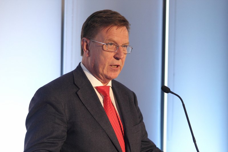 Latvijas Universitātes un Microsoft Inovāciju centra atklāšana (Kalpaka bulvārī 4). Ministru prezidents Māris Kučinskis.