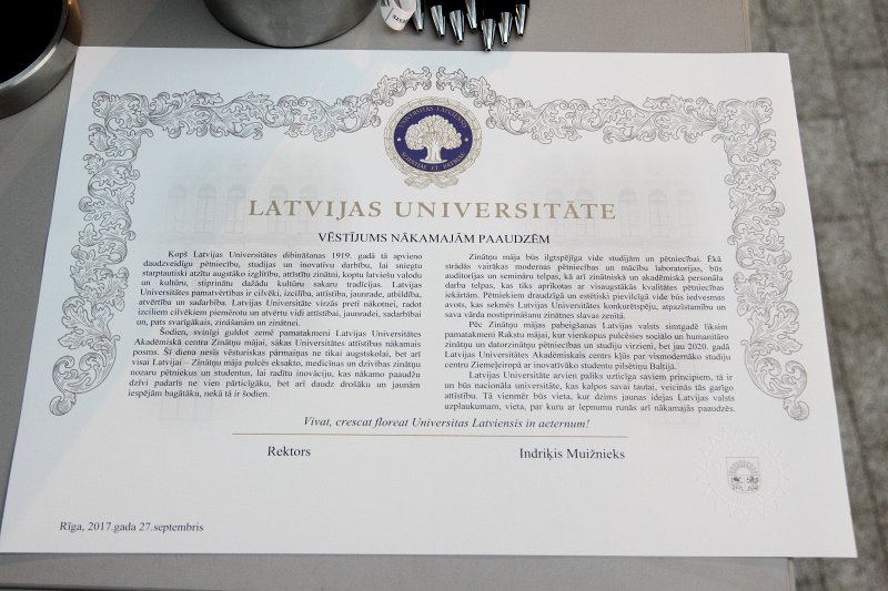 Latvijas Universitātes Zinātņu mājas pamatakmens svinīgās ielikšanas ceremonija. null