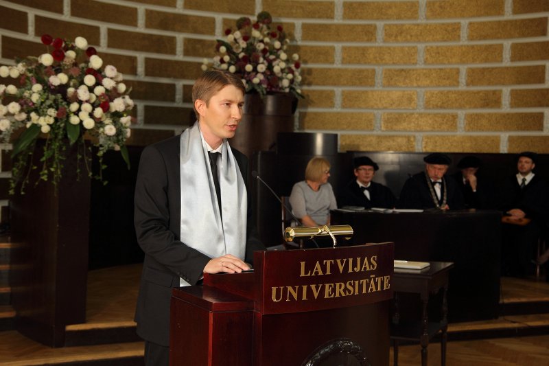Latvijas Universitātes 98. gadadienai veltīta LU Senāta svinīgā sēde. Doktoru promocijas ceremonija. Jānis Karušs.