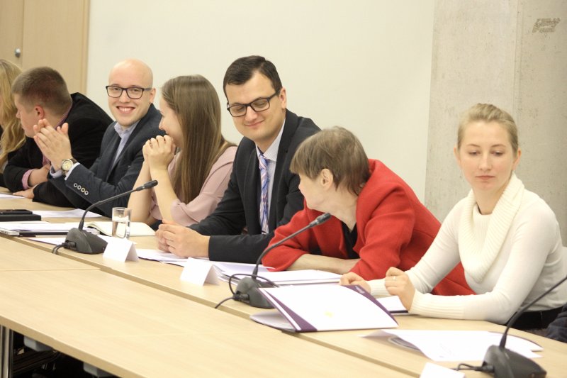 Diskusija «Kā palielināt Latvijas augstākās izglītības konkurētspēju mūsu valsts izaugsmes stiprināšanai?». null