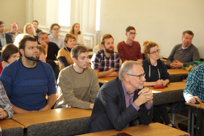 Maincas Universitātes profesora Dmitrija Budkera (Dmitry Budker) lekcija par zinātnes komunikāciju. null