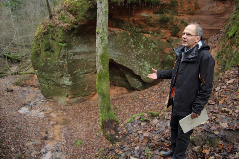 Mediju informēšanas pasākums par pirmā «dabas skaitīšanas» jeb Eiropas Savienības nozīmes īpaši aizsargājamo biotopu apzināšanas posma provizoriskajiem rezultātiem. Ģeologs Dainis Ozols.
